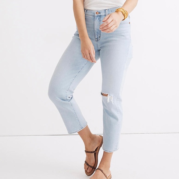 Madewell Denim - Madewell Mid-Rise Classic Straight Jeans in Wellingford Wash
